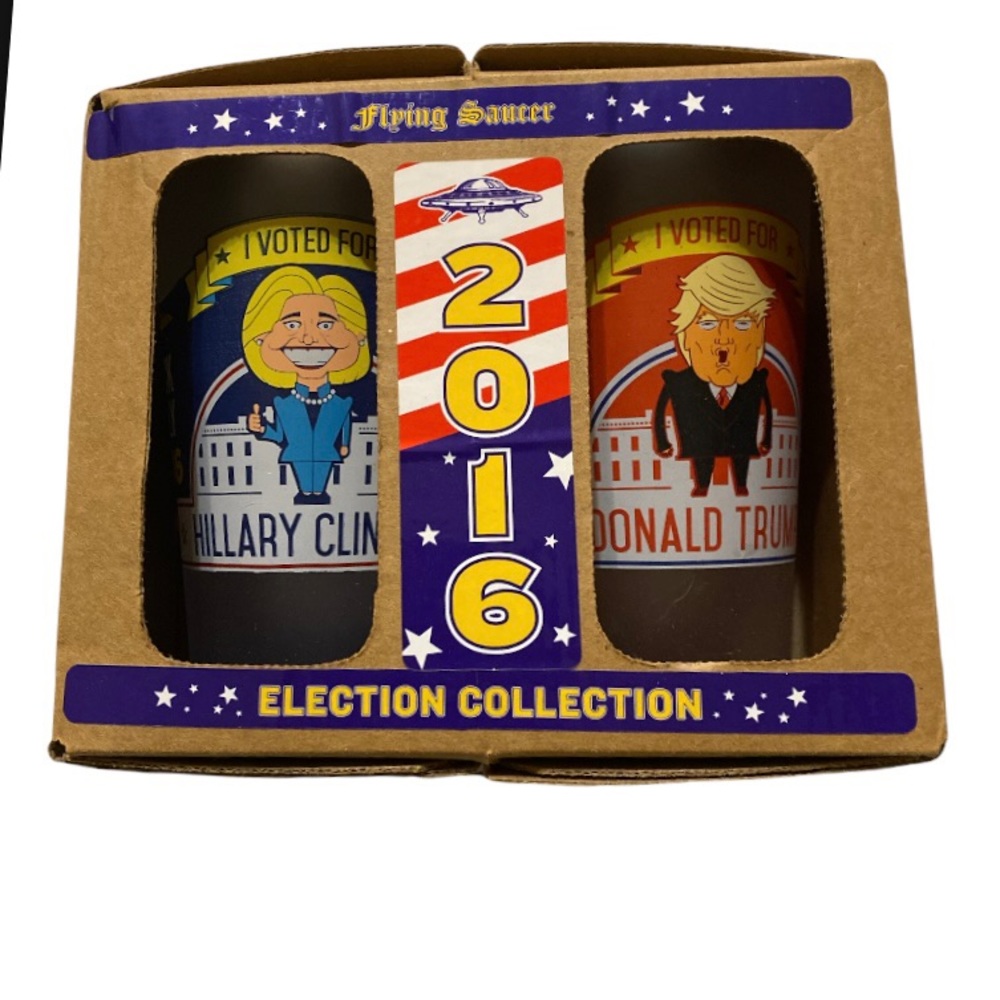 Flying Saucer 2016 Donald & Hillary Drinking glasses